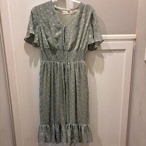 everleigh mid length dress